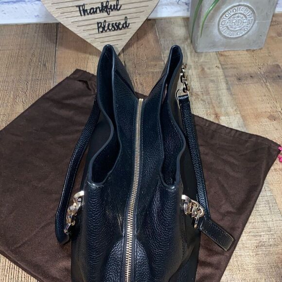 Kate Spade New York
HAILEY LARGE SHOULDER BAG - Picture 7 of 13